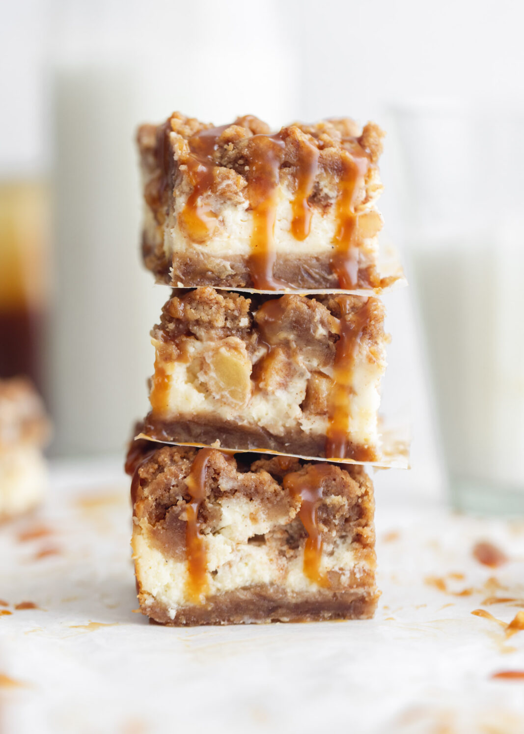 caramel apple crumble cheesecake bars